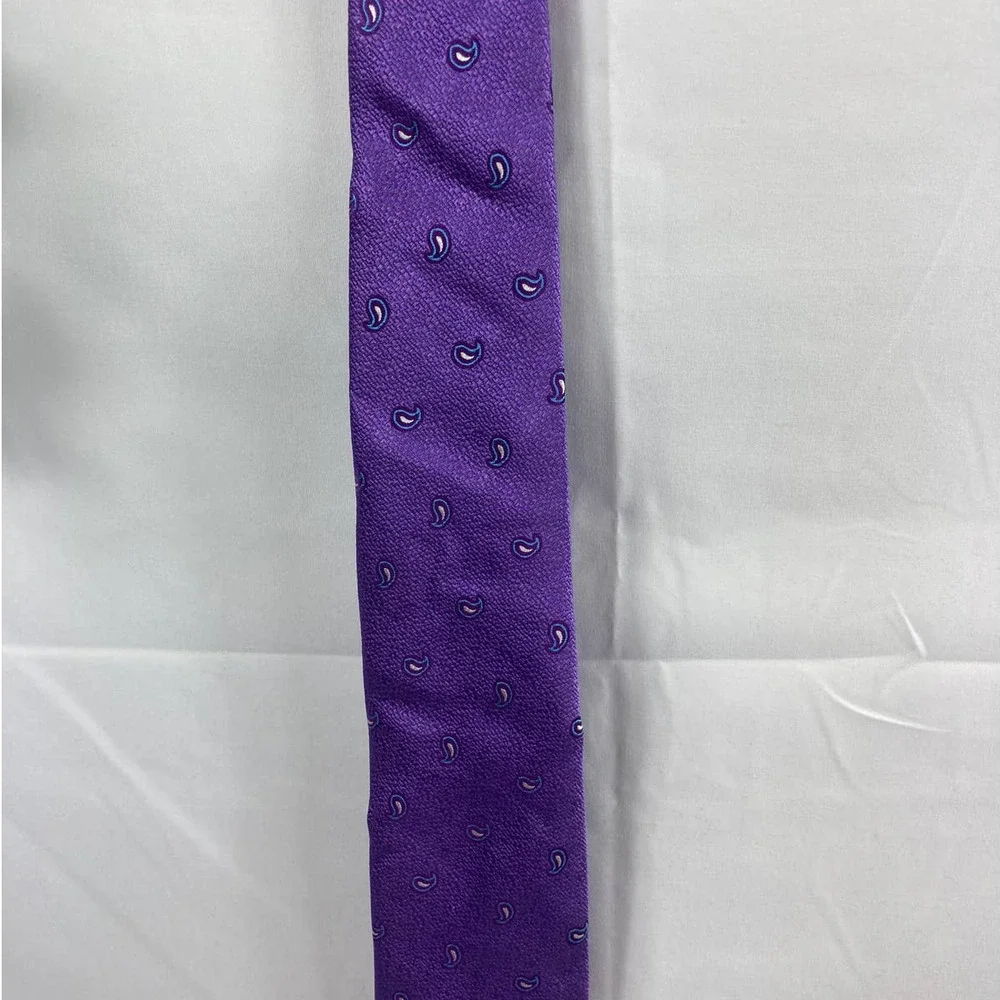 NWT David Donahue silk tie